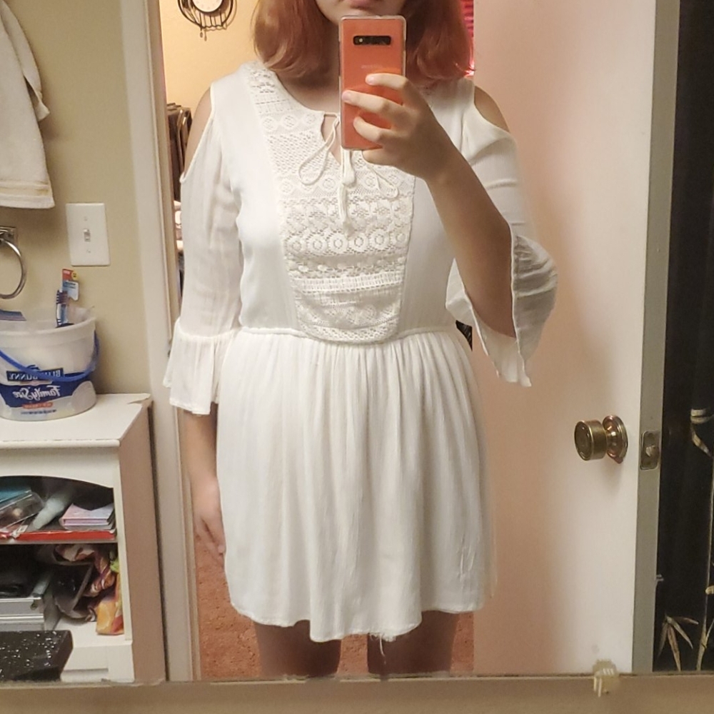 Dress - Picture 3 of 5